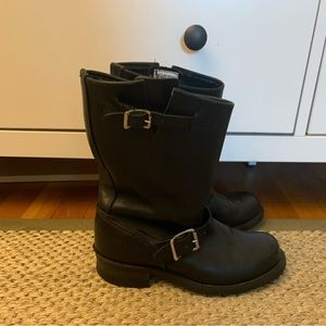 Womens Frye Veronica short boots in black